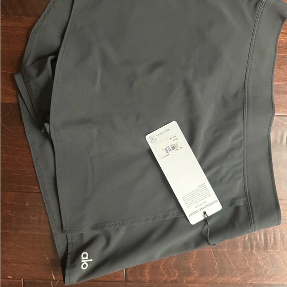 Alo Clubhouse Skort. Brand new - Picture 5 of 7